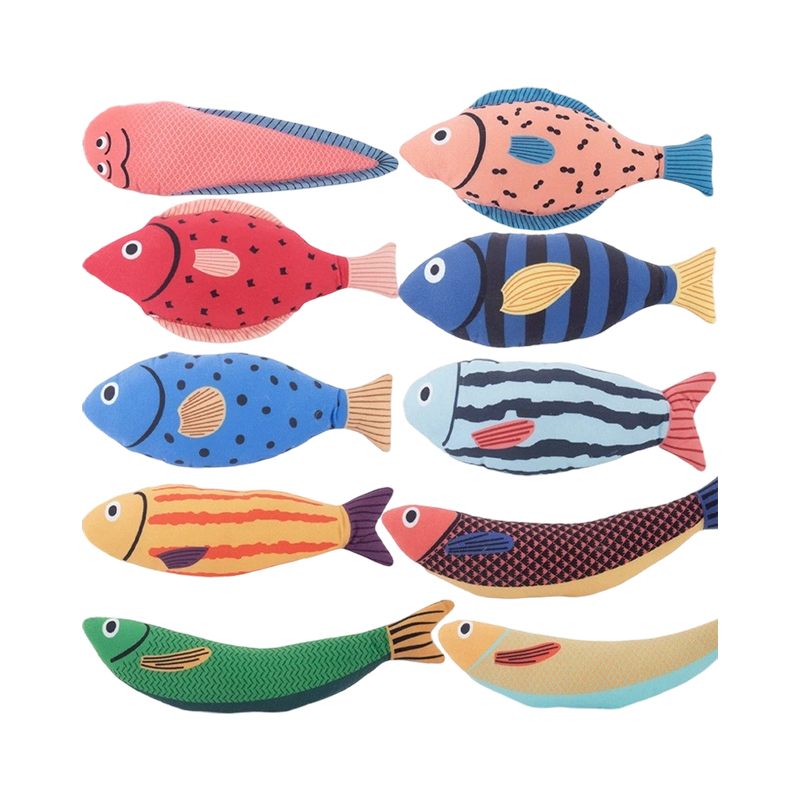 Fish shaped cat dog chew toy
